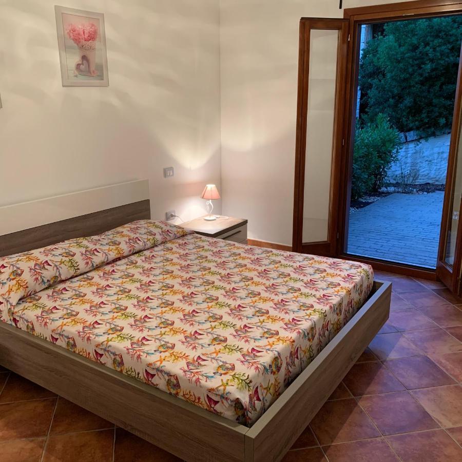 Residenza Il Melograno Villa Budoni Buitenkant foto