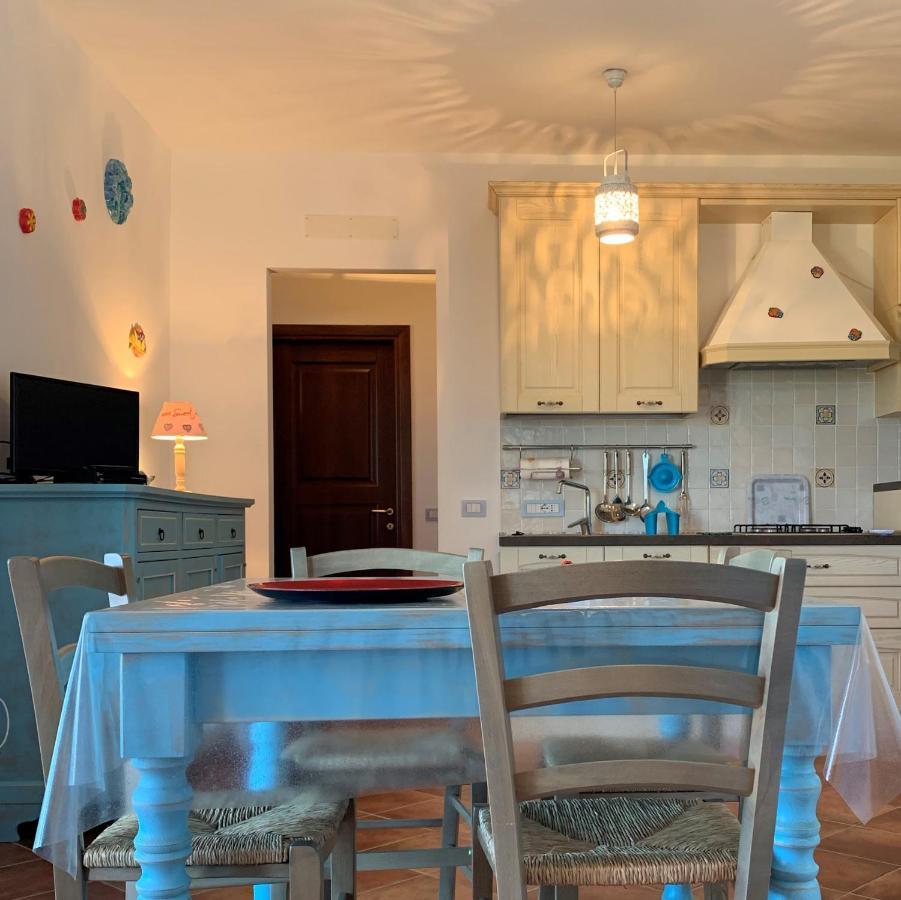 Residenza Il Melograno Villa Budoni Buitenkant foto
