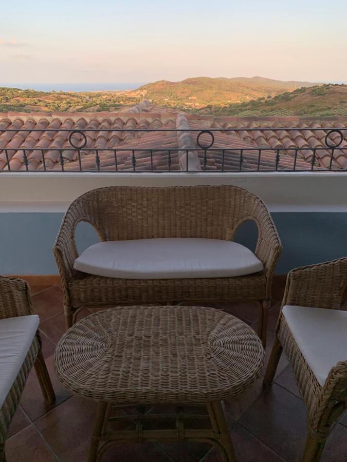 Residenza Il Melograno Villa Budoni Buitenkant foto