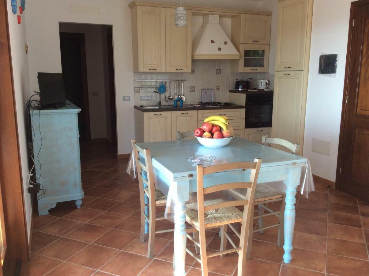 Residenza Il Melograno Villa Budoni Buitenkant foto