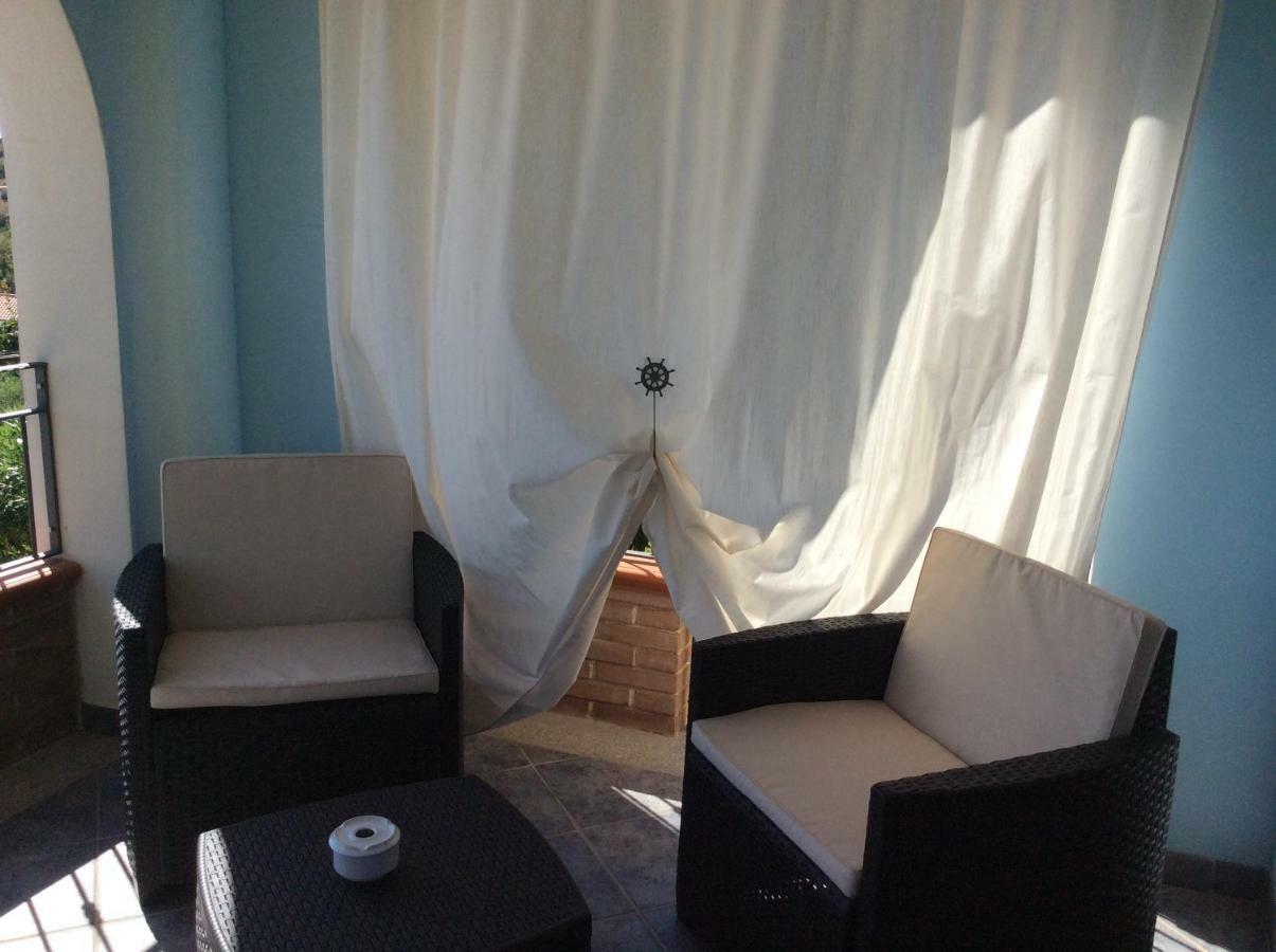 Residenza Il Melograno Villa Budoni Buitenkant foto