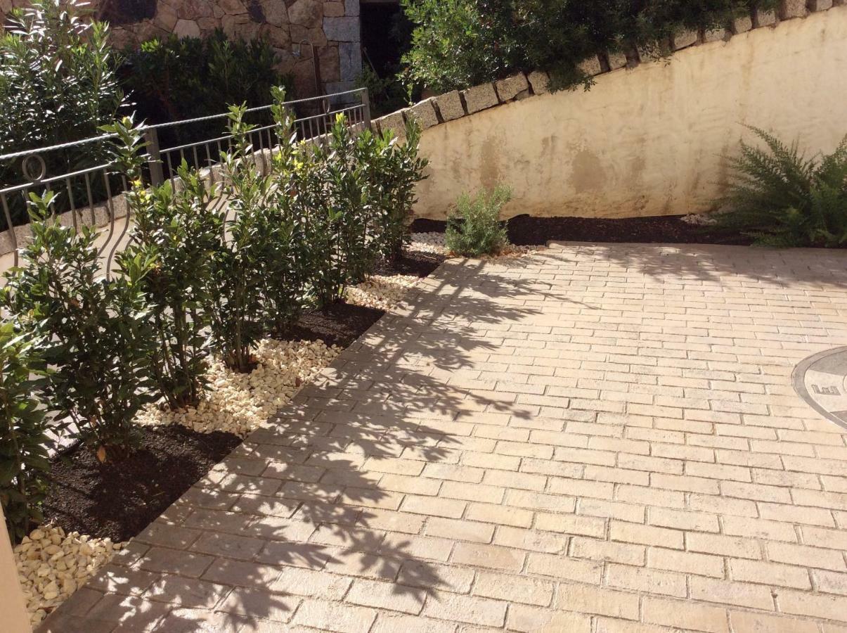 Residenza Il Melograno Villa Budoni Buitenkant foto