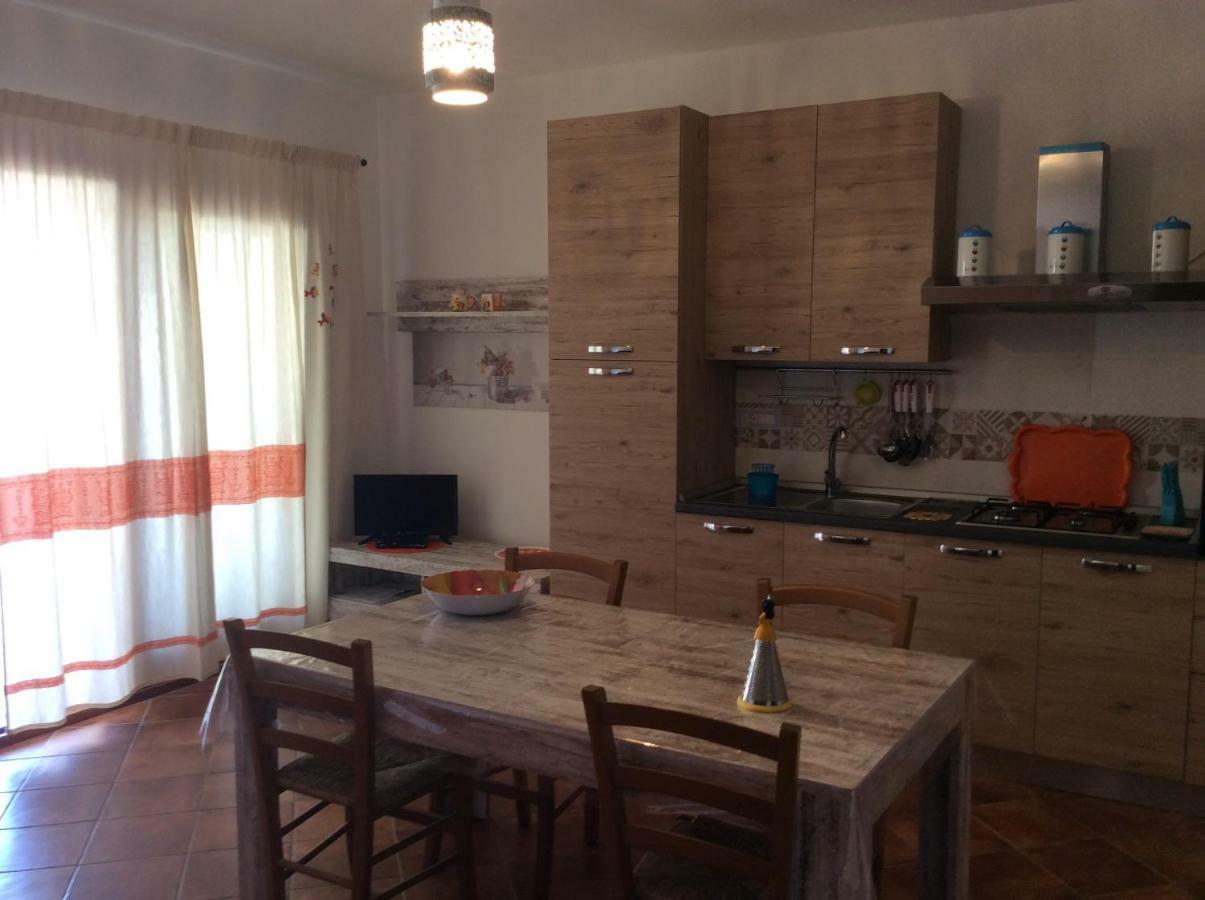 Residenza Il Melograno Villa Budoni Buitenkant foto