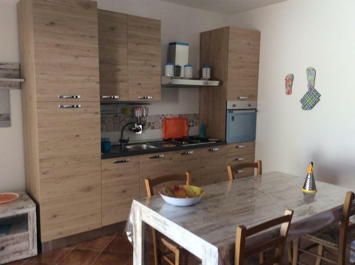Residenza Il Melograno Villa Budoni Buitenkant foto