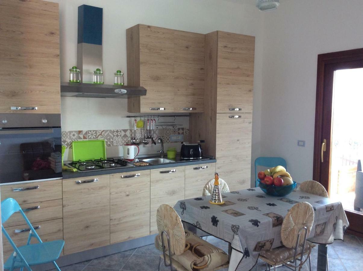 Residenza Il Melograno Villa Budoni Buitenkant foto